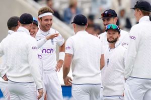 England vs Ireland Lord's Test: Ireland dig in after Stuart Broad rips through top order in morning session