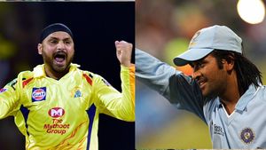 Harbhajan Singh brutally trolls MS Dhoni fan who is followed by Chennai Super Kings - Check Out!