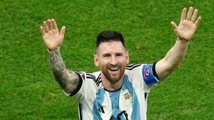 Lionel Messi wins 'Best Foreign Player' award in France