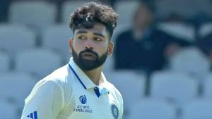 WTC Final 2023: Mohammed Siraj slammed for throwing ball at Steve Smith - 'Cheap behaviour, ban him'