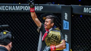 Superlek Kiatmoo9 Returns To Muay Thai Rules At ONE Friday Fights 22