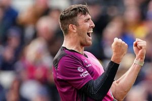 Somerset beat Surrey to set up Vitality Blast final with Essex