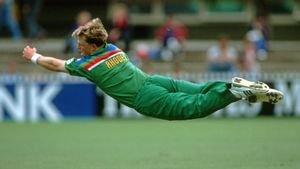 Jonty Rhodes turns 54: South Africa hockey player who became a cricket legend