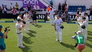 Stuart Broad gets emotional guard of honour from Australia, hits six off last ball of his international career