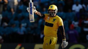 Yusuf Pathan destroys Mohammed Amir, hits 3 sixes in Zim Afro T10 match - Watch
