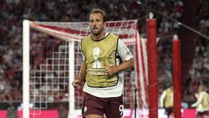 Harry Kane makes Bayern Munich debut, but misses out on German Super Cup trophy