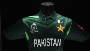 Pakistan unveil new jersey ahead of World Cup 2023 - Watch