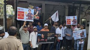 Sachin Tendulkar faces massive protest outside his Mumbai house for promoting online gaming