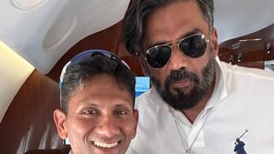 Asia Cup 2023: Venkatesh Prasad shares picture with Suniel Shetty, says 'secretly prayed for KL Rahul'