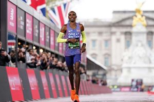 Mo Farah prepares for ’emotional’ final London race in Sunday’s Big Half