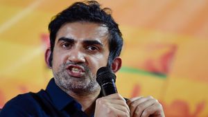 Why Gautam Gambhir showed middle finger to Fans? The 'patriotic' ex-cricketer explains his reactions