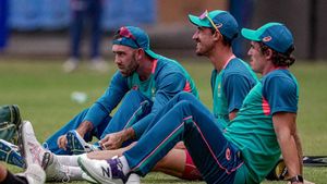 IND vs AUS: Glenn Maxwell and Mitchell Starc out of first ODI, Australia reveal their death over specialist