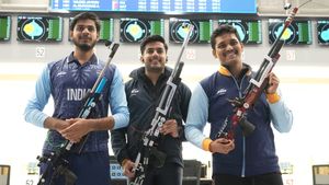 Asian Games 2023: Men's 10m Air Rifle Team Win First Gold Medal For India in Hangzhou; Rowers Add Two More Bronze