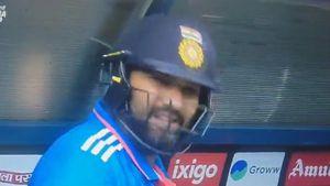 India Pakistan match: Rohit Sharma gets angry at cameraman, asks him to go away - Watch