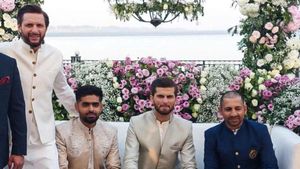 Shahid Afridi backs son-in-law Shaheen Afridi after his reported rift with Babar Azam: 'Improve your captaincy'