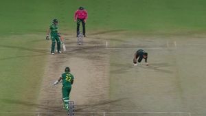 PAK vs SA, World Cup 2023: Haris Rauf picks up an amazing reflex catch to dismiss Ngidi - Watch
