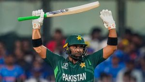 Iftikhar Ahmed talking to Ghost? Pakistan player's viral video baffles social media