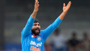 India vs New Zealand: Ravindra Jadeja drops an easy catch, wife Rivaba stunned in stands