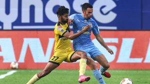 Mumbai City FC vs Hyderabad FC Highlights, ISL 2023-24: MCFC 1-1 HFC at Full Time, Tiri concedes late own goal