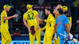 ICC ODI World Cup 2023: India's Nightmarish Start as Top Three Batters Depart for Ducks in 2 Overs; Rohit Sharma criticised on social media