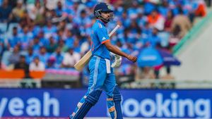 IND vs ENG: Shreyas Iyer repeatedly falling to short balls is a blot on Rahul Dravid's coaching career
