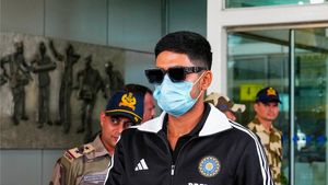 ODI World Cup: Why Shubman Gill is not in India playing 11 against Australia, who has replaced him