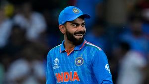 ODI World Cup: Virat Kohli Fans Roast Naveen-ul-Haq in Delhi, Viral Video Sparks Online Frenzy