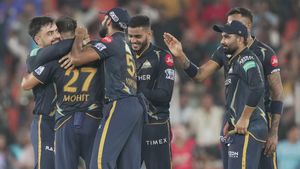 GT Retained & Released Players List 2024: Gujarat Titans Squad & Purse Heading Into IPL 2024 Auction
