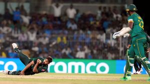 PAK vs ENG: Will Haris Rauf and Shadab Khan miss Pakistan's must-win game vs England in Kolkata?