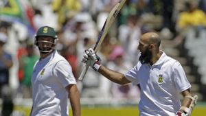 On This Day in 2011 (11/11/11): South Africa Needed 111 Runs To Win Against Australia at 11:11 AM