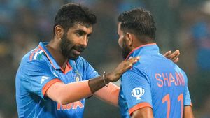 ICC World Cup 2023: 'There's a fab five with the ball now,' says Nasser Hussain on Indian bowlers
