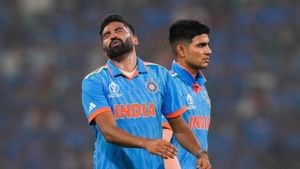 Big Blow for India! This bowler replaces Mohammed Siraj as no. 1 ODI bowler