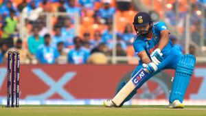'What was the need?' Fans vent anger as Rohit Sharma, Shreyas Iyer dismissed vs Australia in World Cup 2023 Final