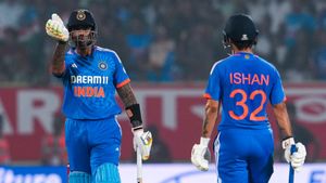 India vs Australia 1st T20I Match Report: Suryakumar Yadav, Ishan Kishan star in high-scoring run chase