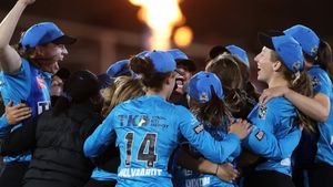 Women's Big Bash League 2023: Full List of Award Winners, Prize Money, Records & Stats From WBBL 9th Edition