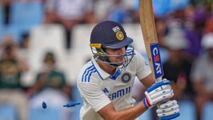Gavaskar Advises Shubman Gill To Temper Aggression For Better Test Performance