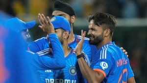 India vs Australia 5th T20I Match Report: IND clinch series 4-1 with thrilling win