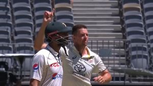 AUS vs PAK: How fans reacted to Pakistan's 89 all-out in Perth Test - 'Itna bura kon harta hai'