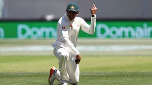Usman Khawaja Charged By ICC For Sporting Black Arm Band II AUS vs PAK 1st Test - Report