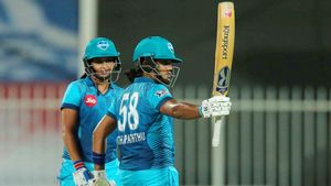 WPL Season 2: Sri Lanka's Chamari Athapaththu Joins UP Warriorz, Replacing Lauren Bell
