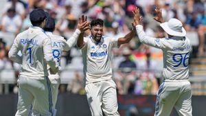 India vs South Africa 2nd Test: Proteas All Out For 55 On Day 1 As Mohammed Siraj Runs Through Top Order