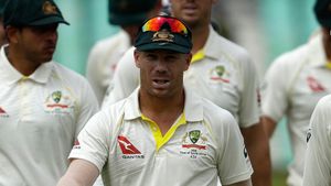 David Warner Pleads For Return Of Missing Baggy Greens Ahead Of Final Test Appearance