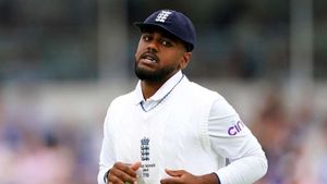 Rehan Ahmed remains in visa limbo in India, England confident of solution