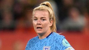 Lauren Hemp's brace helps England to another thumping friendly win
