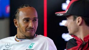 Formula 1: Lewis Hamilton already in contact with Charles Leclerc ahead of Ferrari switch