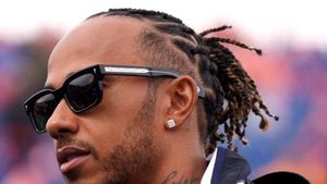Lewis Hamilton says taking part in his last Mercedes car launch 'surreal'