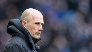 Phillipe Clement not expecting Neil Warnock to make 'big changes' at Aberdeen