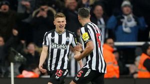 Harvey Barnes targeting Champions League push after Newcastle return
