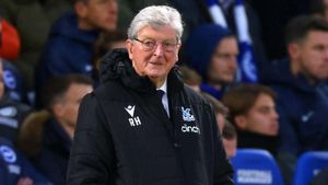 Roy Hodgson vows to fight on as Crystal Palace fans vent fury in Brighton defeat