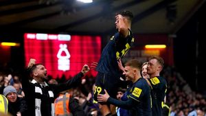 Bruno Guimaraes double fires Newcastle past Nottingham Forest
